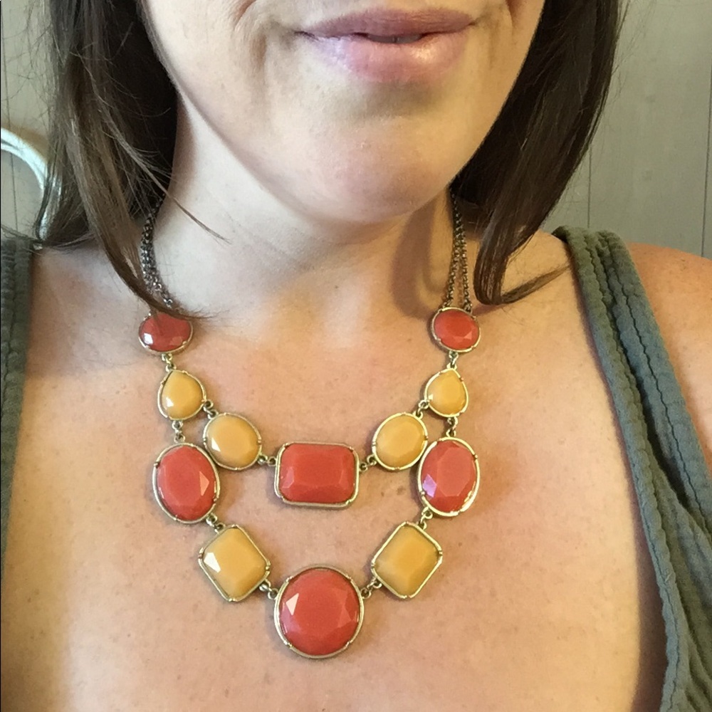 Bright multi color orange necklace 🍊🧡